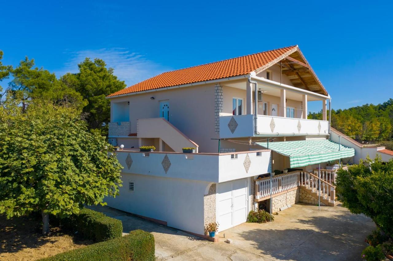 Apartments Luca Ražanac Εξωτερικό φωτογραφία