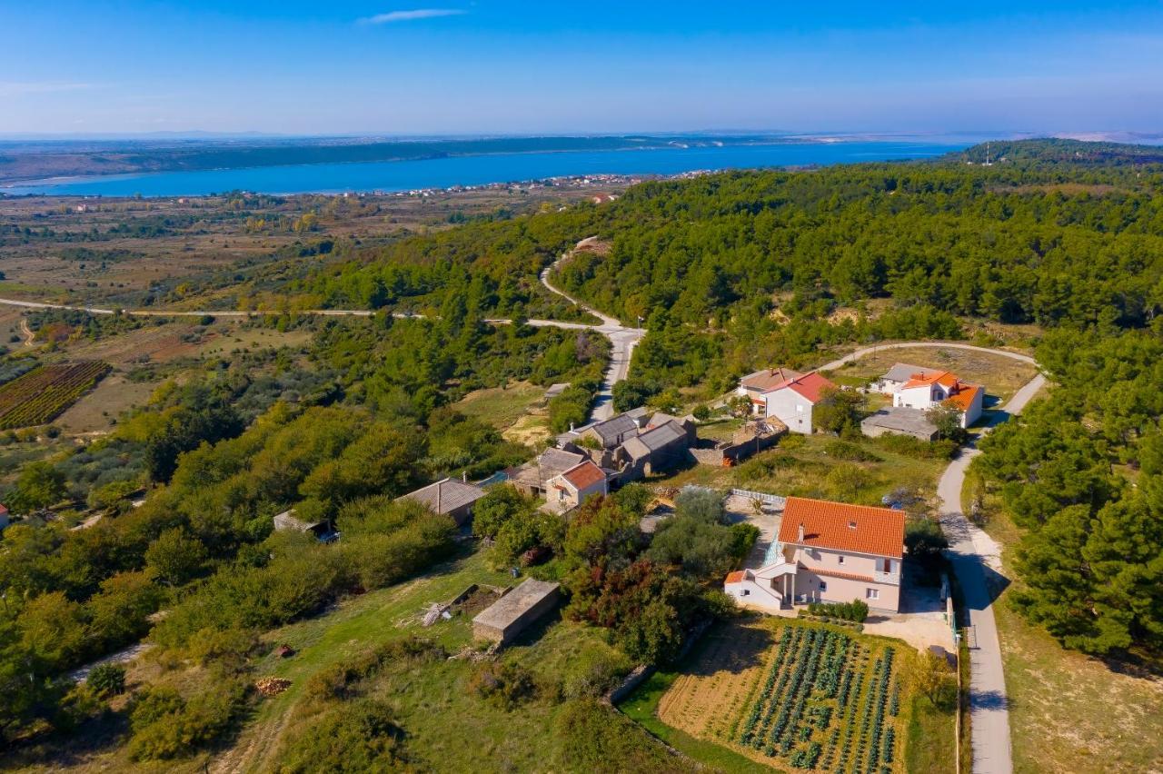 Apartments Luca Ražanac Εξωτερικό φωτογραφία