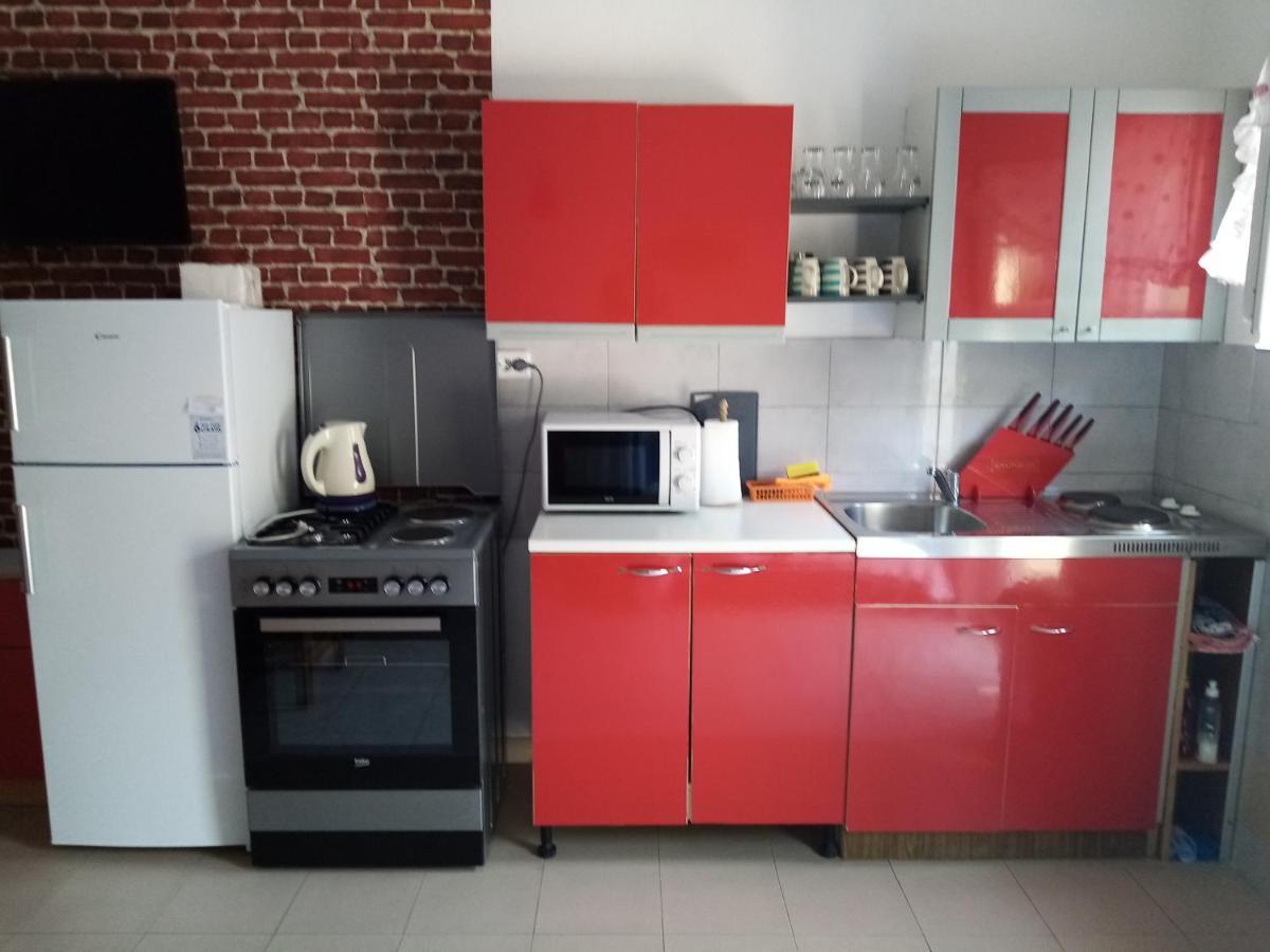 Apartments Luca Ražanac Εξωτερικό φωτογραφία