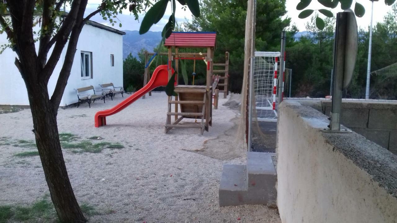Apartments Luca Ražanac Εξωτερικό φωτογραφία